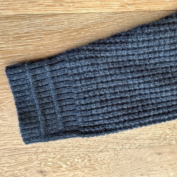 Banana Republic Artie 100% Dark Gray Cashmere Sweater Size Large - Picture 5 of 10